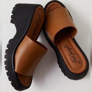 NEW Free People Tan Brown Winona Leather Mule Sandals 10